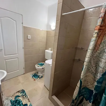 公寓 Francesco Apartmanhaz
