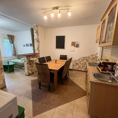 Francesco Apartmanhaz 아파트 벨렌체